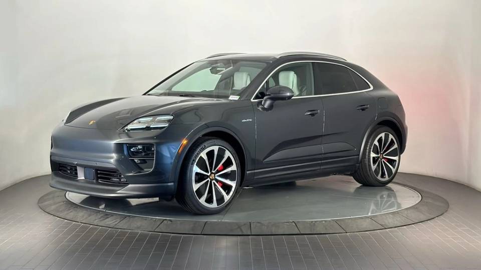 2025 Porsche Macan S