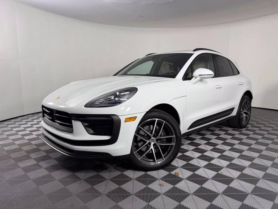 2026 Porsche Macan T