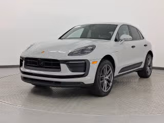 2026 Porsche Macan -'s photo