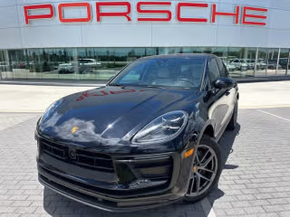 2023 Porsche Macan's photo