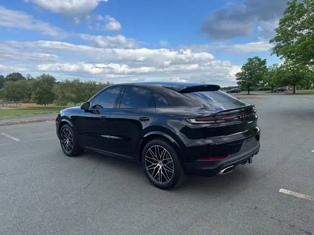 2025 Porsche Cayenne Coup Base - Photo 23