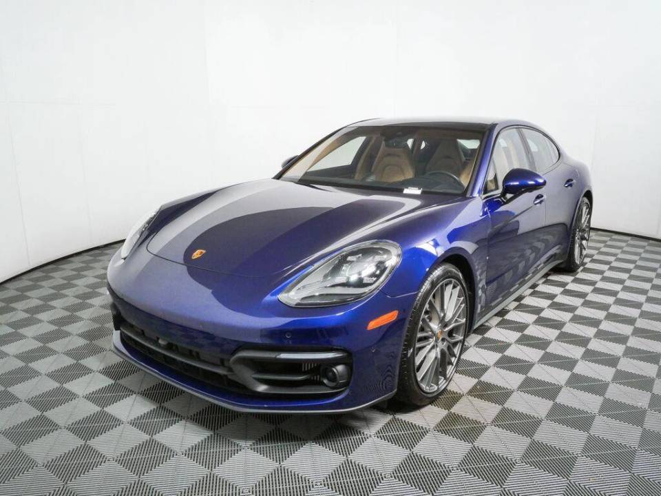 2023 Porsche Panamera