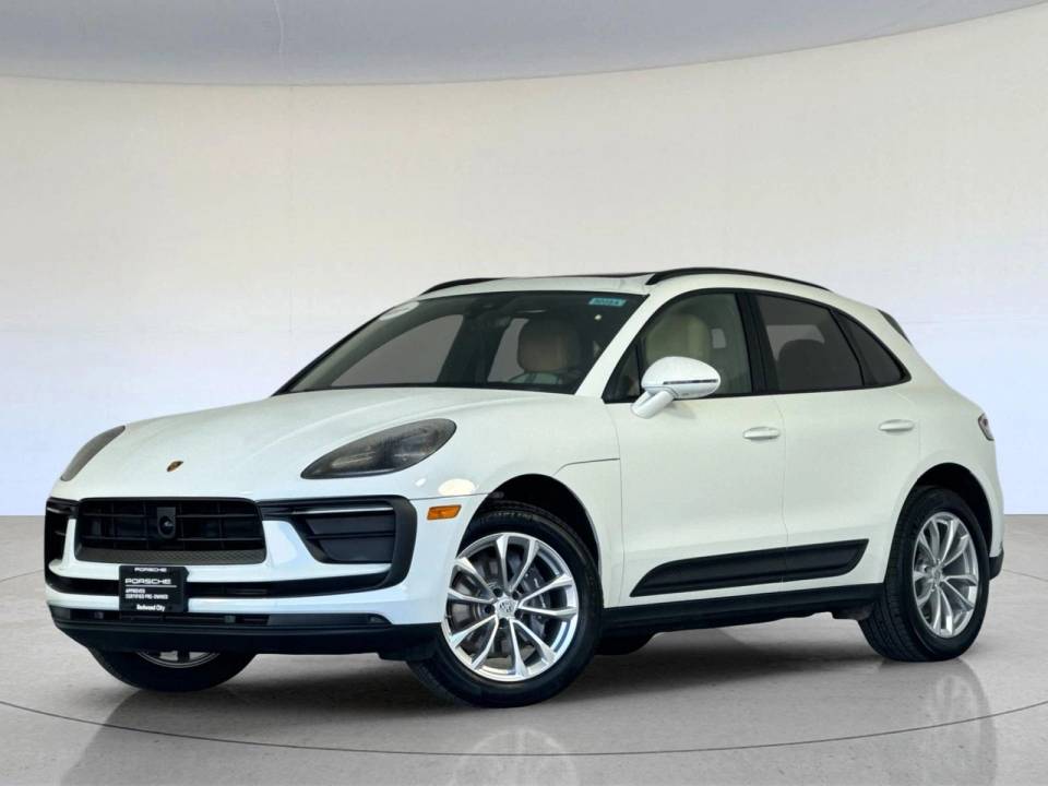 2025 Porsche Macan T