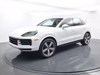 2025 Porsche Cayenne -'s photo