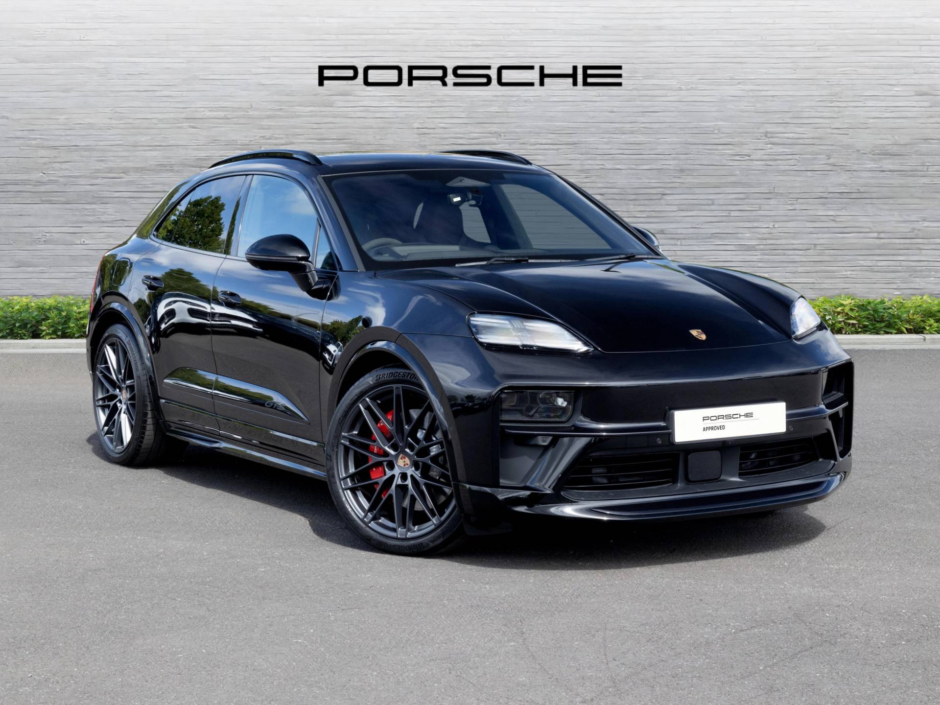 Macan GTS, photo 1 of 72