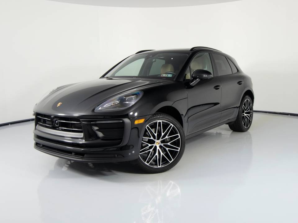 2024 Porsche Macan Base