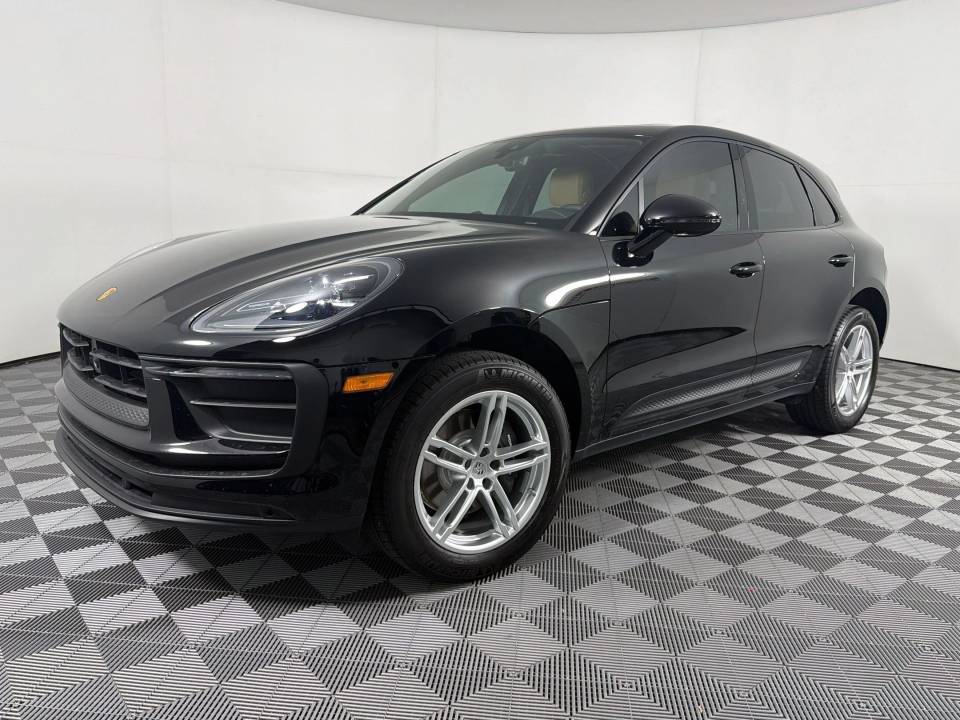 2026 Porsche Macan