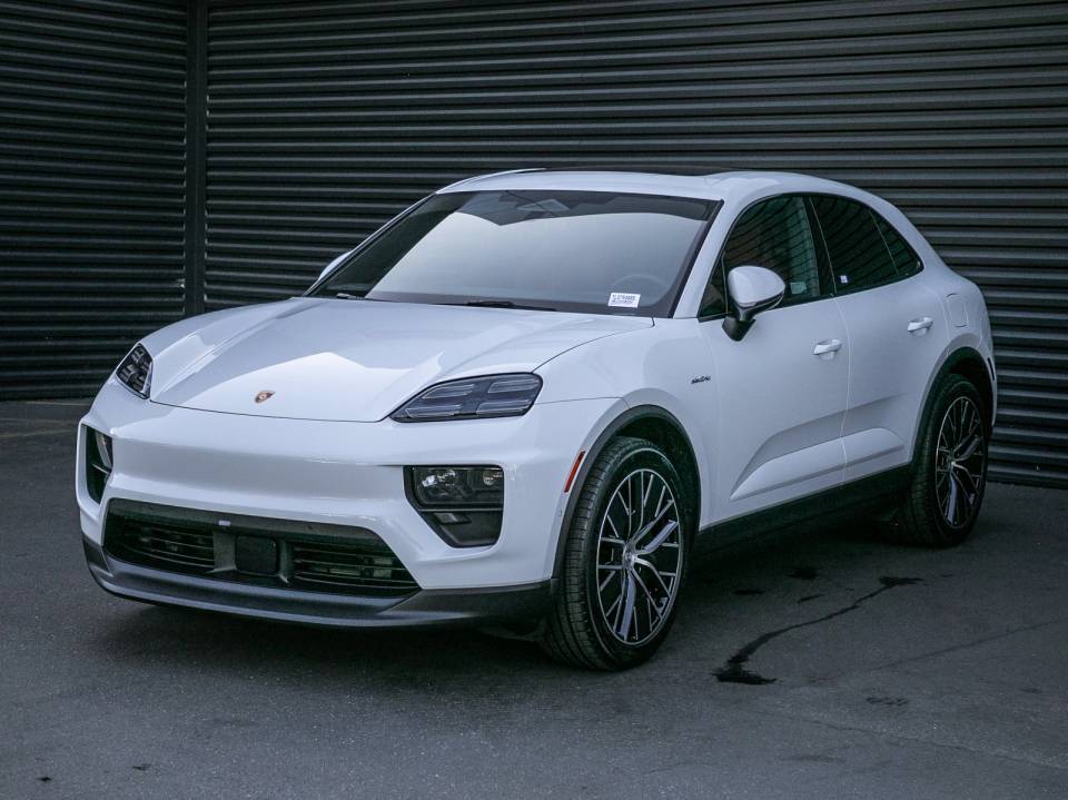 2026 Porsche Macan