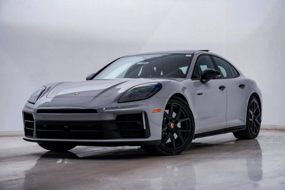 2026 Porsche Panamera