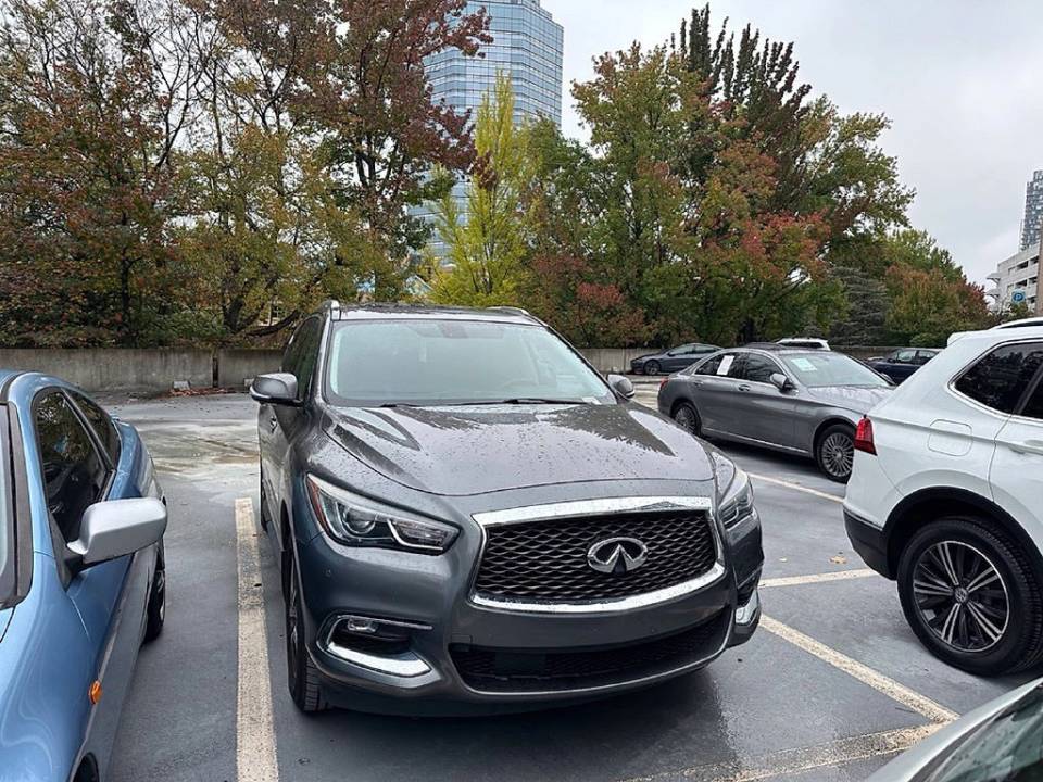 2017 INFINITI QX60 Base
