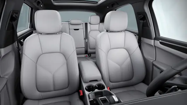 2026 Porsche Macan - Photo 38