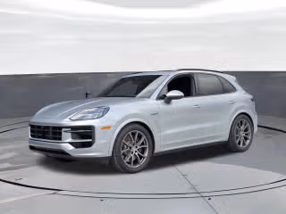2026 Porsche Cayenne E-Hybrid's photo