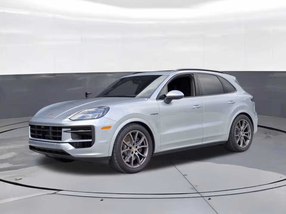 2026 Porsche Cayenne E-Hybrid - Photo 3