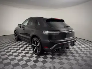 2026 Porsche Macan T - Photo 21