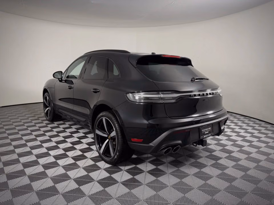 2026 Porsche Macan T - Photo 19