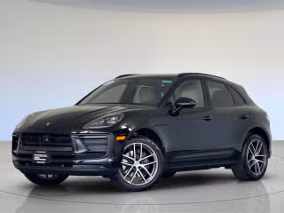 2025 Porsche Macan's photo