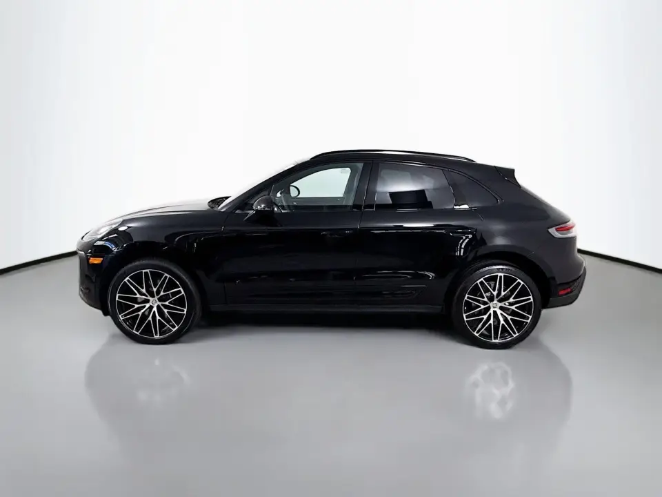 2025 Porsche Macan - Photo 15