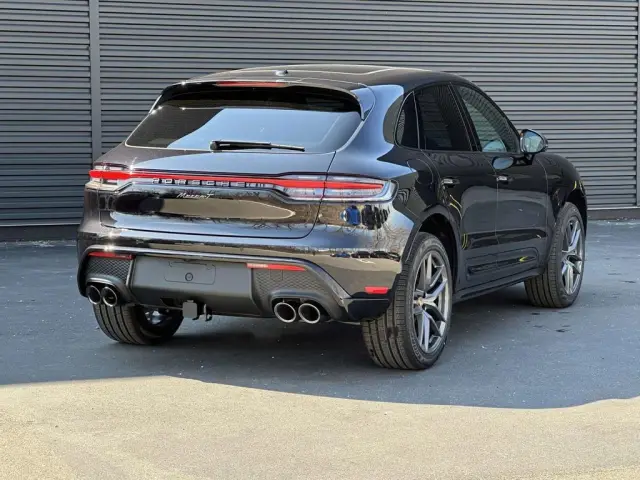 2026 Porsche Macan T - Photo 38
