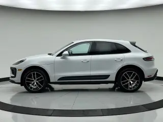 2025 Porsche Macan Base - Photo 13