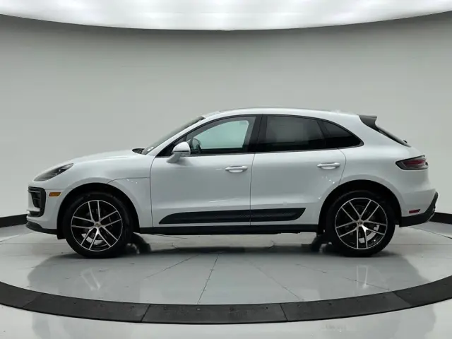 2025 Porsche Macan Base - Photo 14