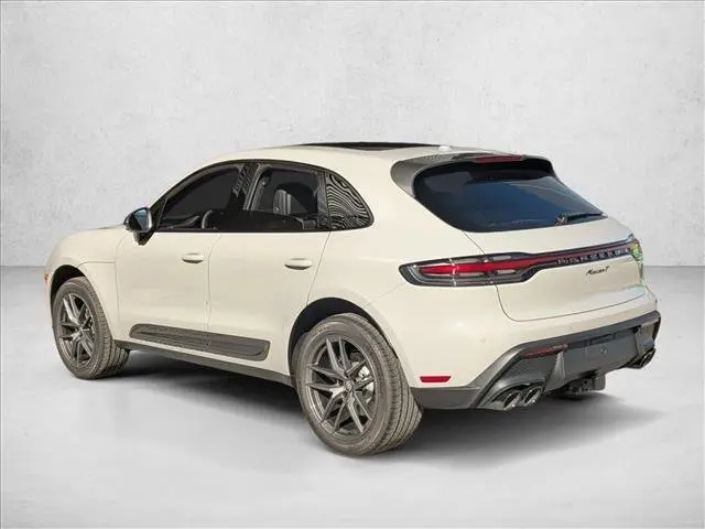 2026 Porsche Macan T - Photo 22