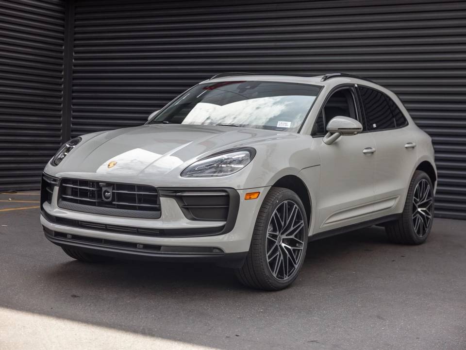 2026 Porsche Macan