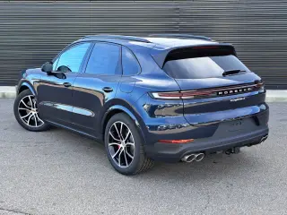 2026 Porsche Cayenne S E-Hybrid - Photo 21
