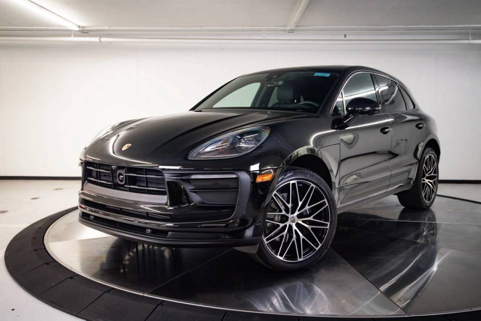 2026 Porsche Macan