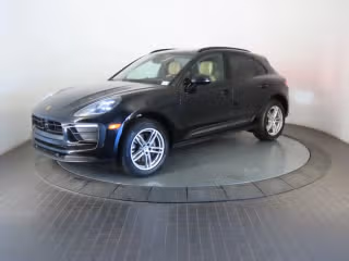 2024 Porsche Macan's photo