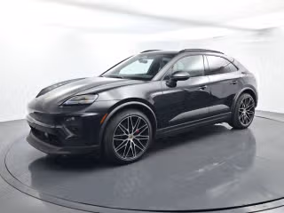 2025 Porsche Macan Macan 4S Electric's photo