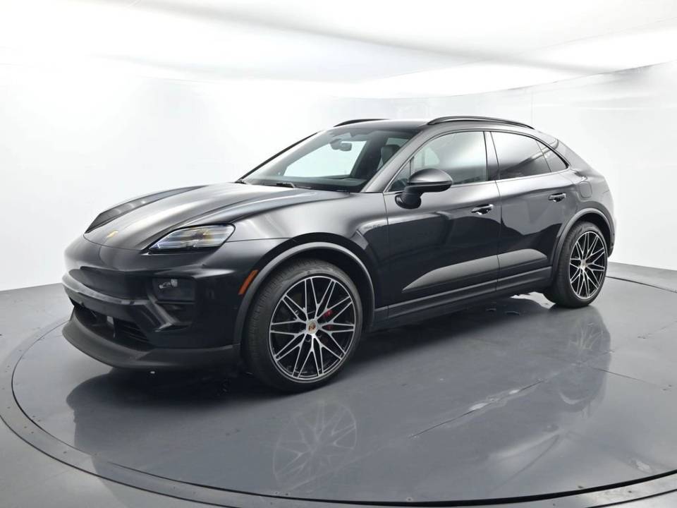 2025 Porsche Macan S
