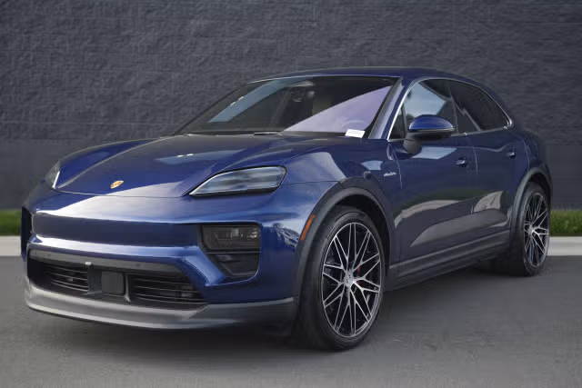Used 2025 Porsche Macan S with VIN WP1AB2XAXSL150011 for sale in Charlotte, NC