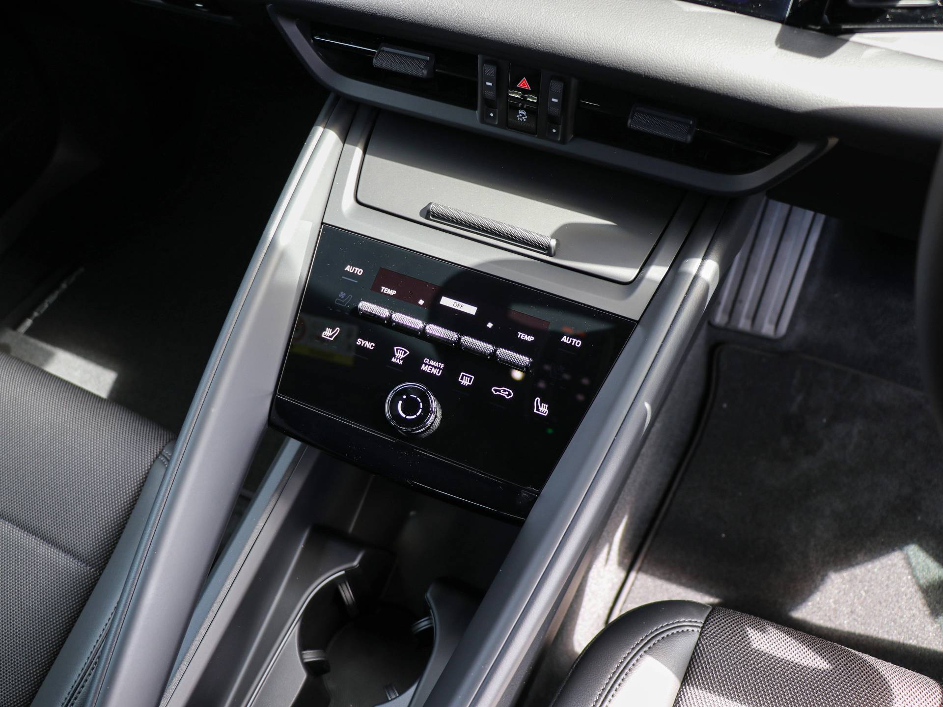 Macan 4, photo 34 of 34