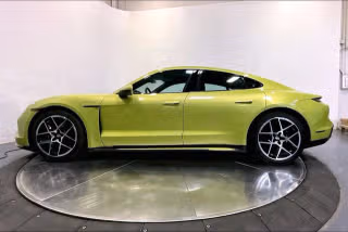 2025 Porsche Taycan S - Photo 9