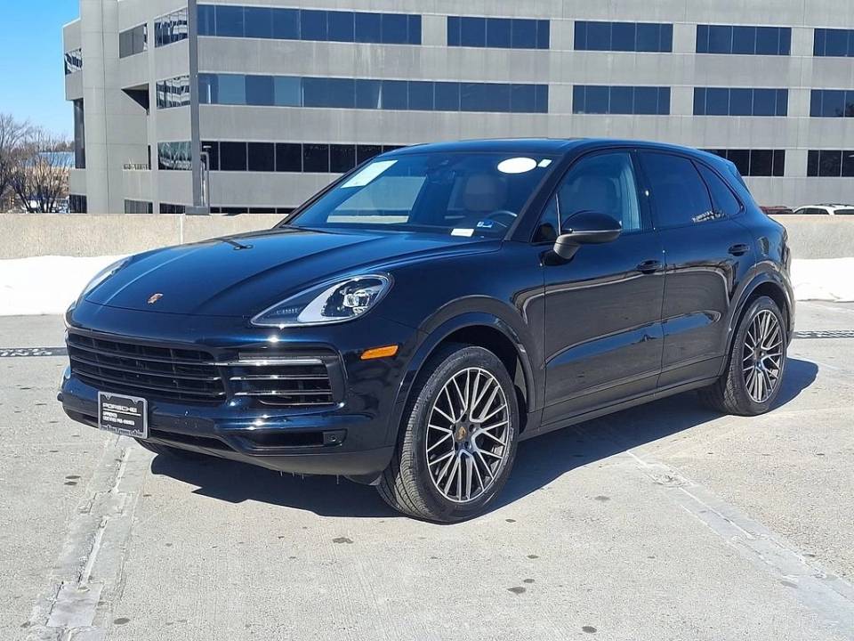 2022 Porsche Cayenne Base