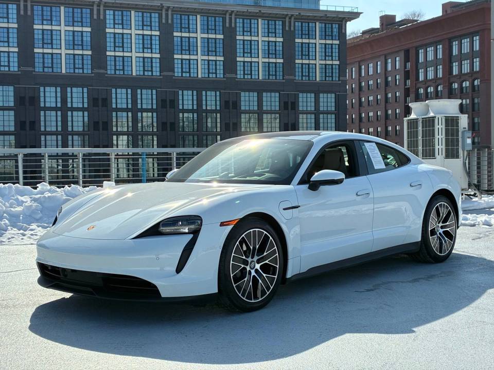 2022 Porsche Taycan Base