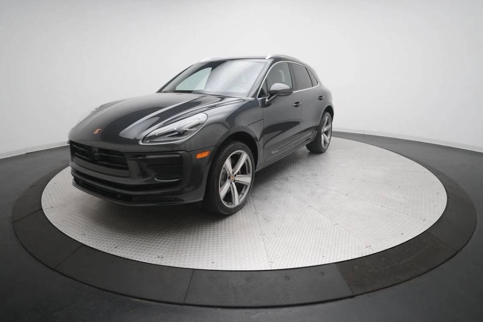 2026 Porsche Macan
