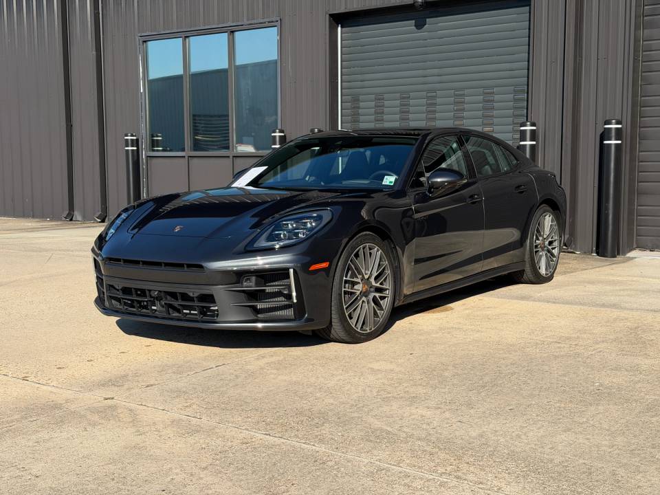 2025 Porsche Panamera