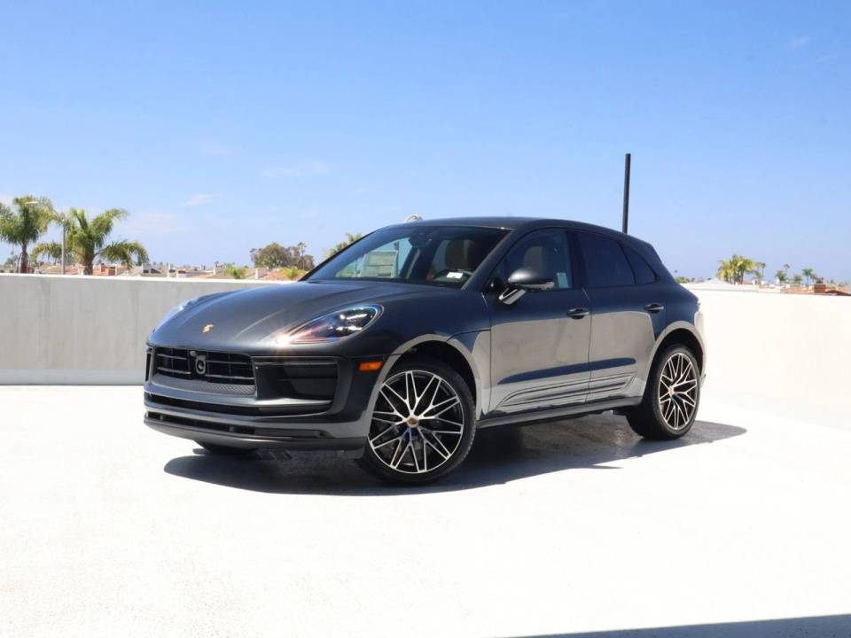 2026 Porsche Macan