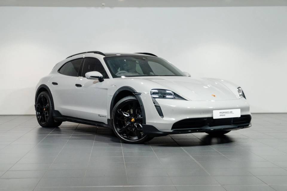 Used Porsche Taycan 4 Cross Turismo for sale at Porsche Centre Sydney South