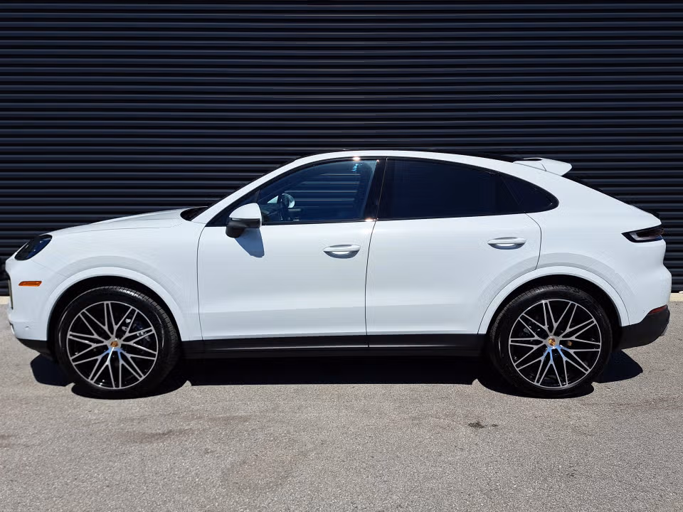 2025 Porsche Cayenne Coup Base - Photo 11