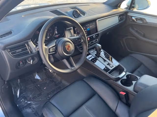 2026 Porsche Macan Base - Photo 28