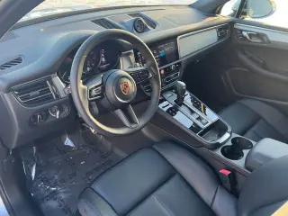 2026 Porsche Macan Base - Photo 29