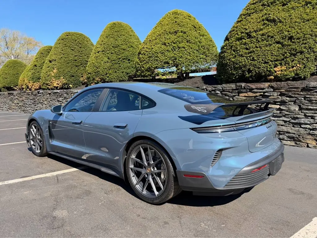 2025 Porsche Taycan Turbo GT - Photo 24