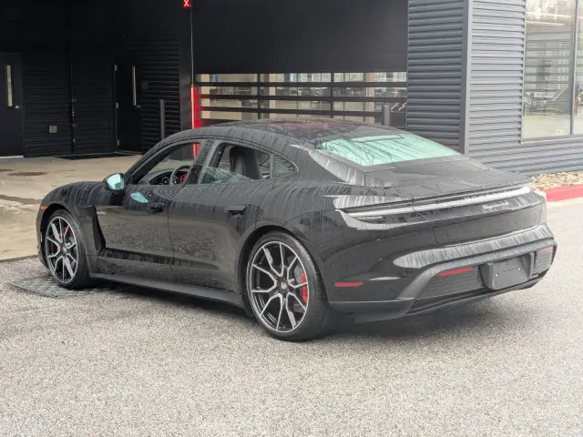 2026 Porsche Taycan S - Photo 22