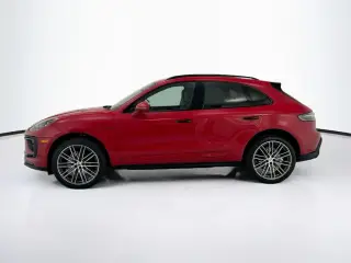 2025 Porsche Macan Base - Photo 13