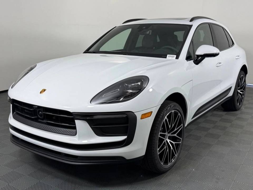 2026 Porsche Macan