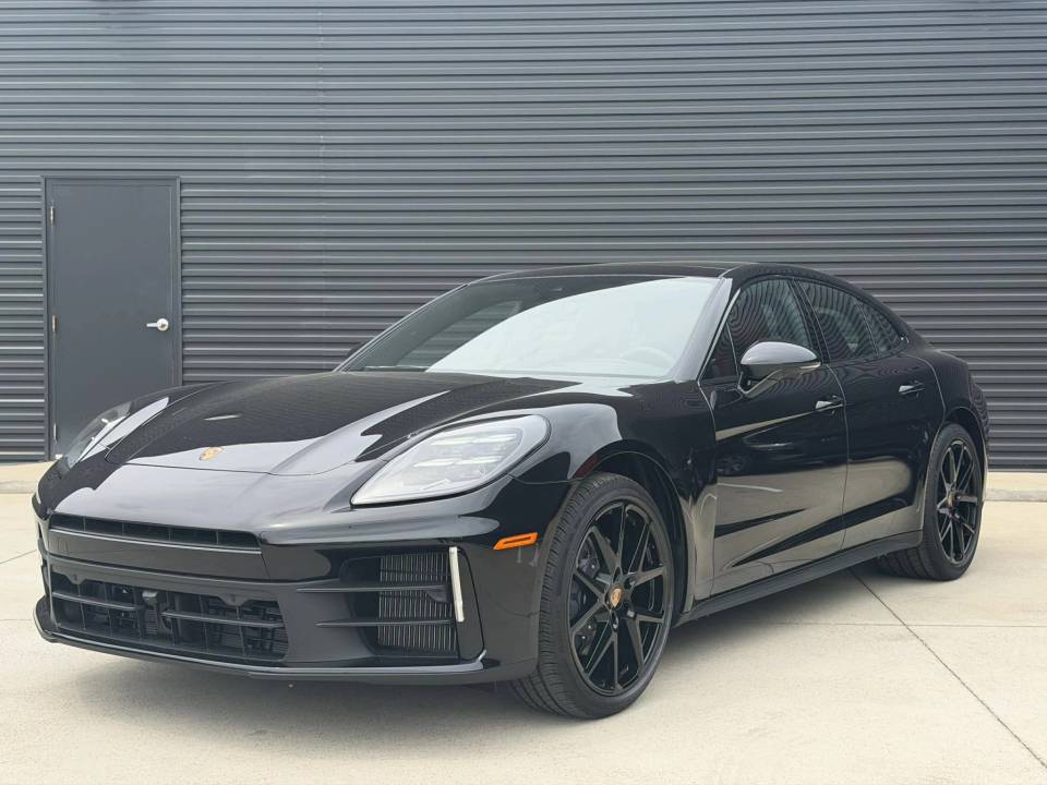 2026 Porsche Panamera
