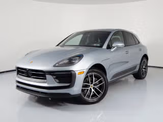 2025 Porsche Macan's photo