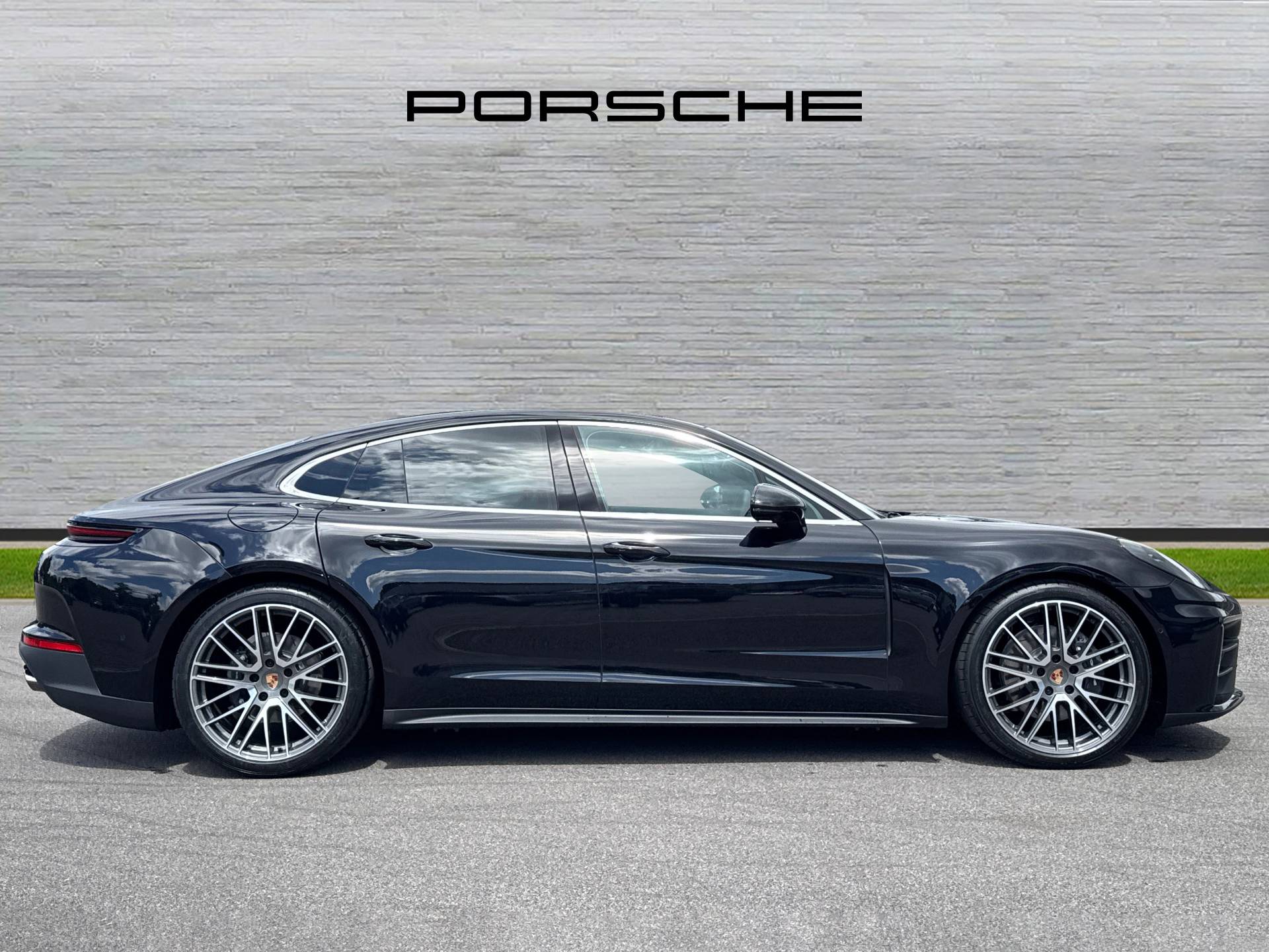 Panamera 4, photo 2 of 42